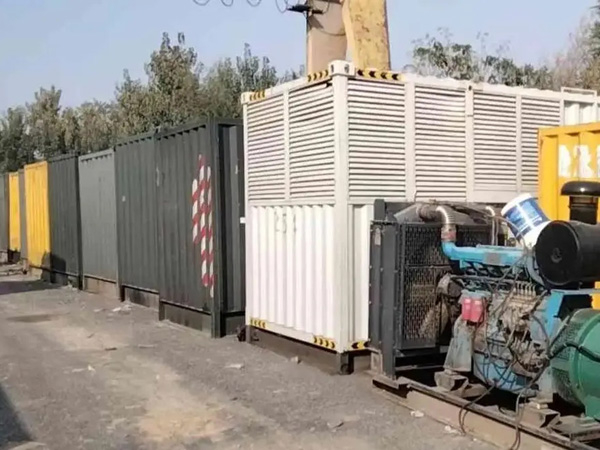 秦都200KW柴油发电机机组每小时油耗是多少？