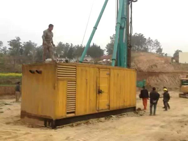 秦都如何判断水冷式机油散热器密封件是否需要更换？